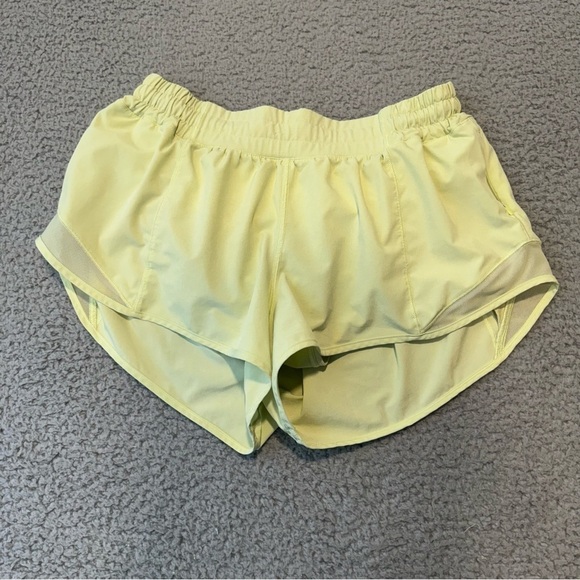 lululemon Hotty Hot Low Rise Short 2.5" Color: Crispin Green Size 10 - Picture 1 of 8